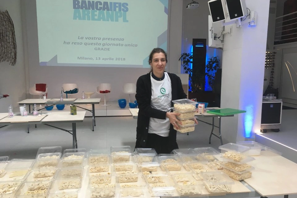 Pasta fresca donata ai bisognosi